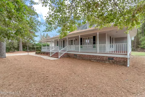 781 Dry Ridge Rd, Elizabeth City, NC 27909
