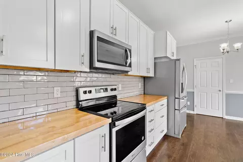 Kitchen - 729 Thrush Dr, Vass, NC 28394 photo 2 of 4