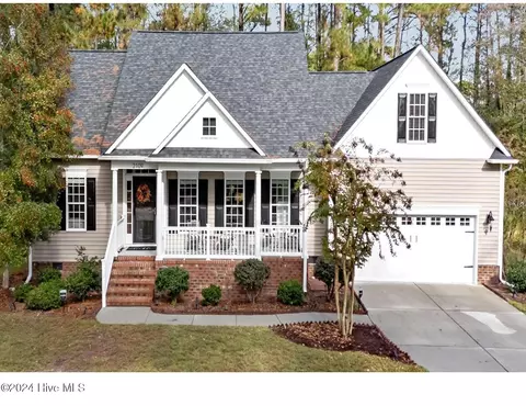 2109 Royal Pines Dr, New Bern, NC 28560