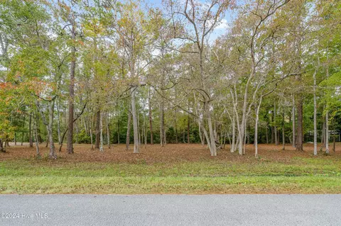1826 Oak St SW, Ocean Isle Beach, NC 28469