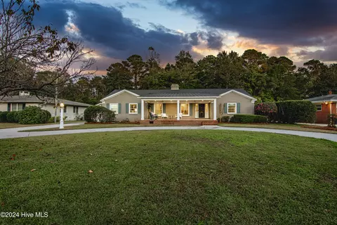 1831 Hawthorne Rd, Wilmington, NC 28403
