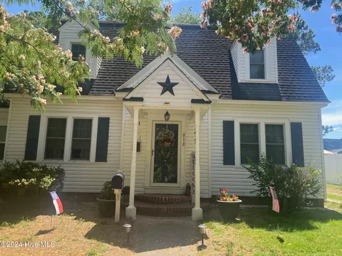912 N King St, Windsor, NC 27983