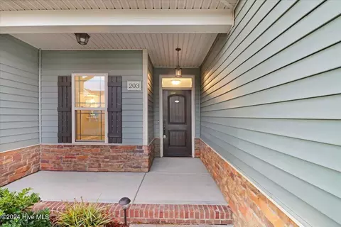 203 Weeping Willow Dr, La Grange, NC 28551 photo 4