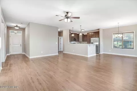 203 Weeping Willow Dr, La Grange, NC 28551 photo 5