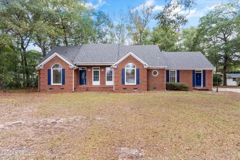 172 Gooseneck Rd W, Rocky Point, NC 28457