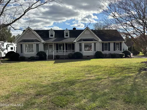 111 South St, Moyock, NC 27958