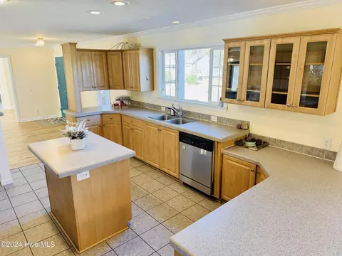 Kitchen - 5749 Stott St, Bailey, NC 27807 photo 15 of 18