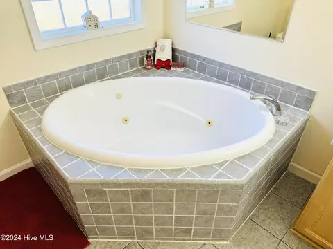 Bath - 5749 Stott St, Bailey, NC 27807 photo 5 of 10