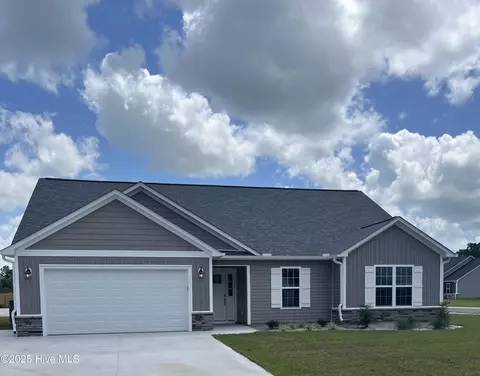 111 Delaware Dr, Newport, NC 28570