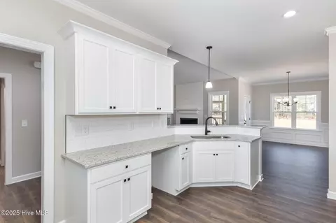 Kitchen - 191 Pepperdam St, Smithfield, NC 27577 photo 2 of 2