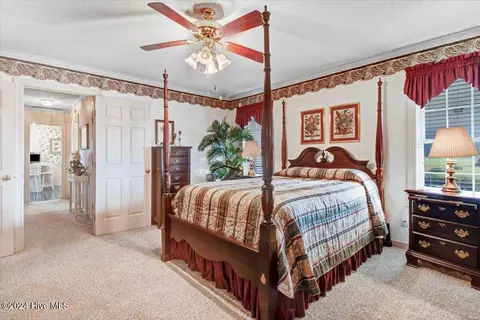 Bedroom - 200 E Williamson Rd, Mount Olive, NC 28365 photo 2 of 4