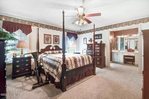 Bedroom - 200 E Williamson Rd, Mount Olive, NC 28365 photo 1 of 4