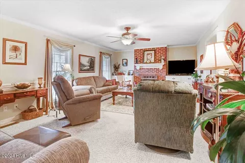Living - 200 E Williamson Rd, Mount Olive, NC 28365 photo 1 of 1
