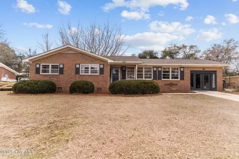 201 Monterey Dr, Wilmington, NC 28409