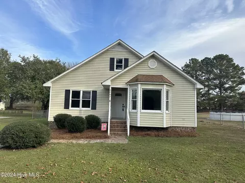 2267 Rolling Meadows Dr, Greenville, NC 27858