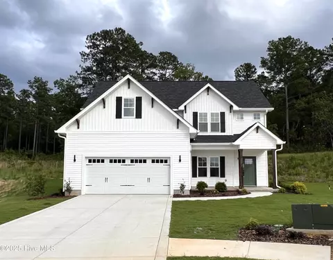 297 Rough Ridge Trl, Aberdeen, NC 28315