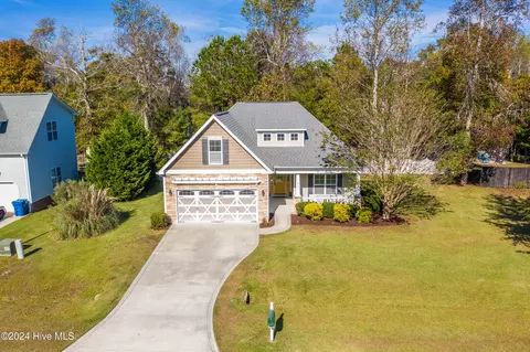 126 Creeks Edge Dr, Sneads Ferry, NC 28460