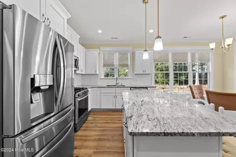 Kitchen - 106 Tred Avon Ct, Chocowinity, NC 27817 photo 3 of 4