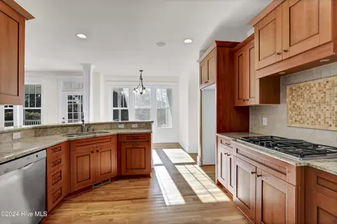 108 Summerset Lndg, Hampstead, NC 28443 photo 9
