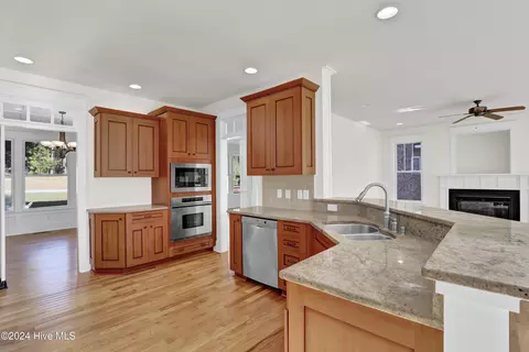 108 Summerset Lndg, Hampstead, NC 28443 photo 10