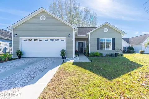 4529 Fleetwood Dr SE, Southport, NC 28461