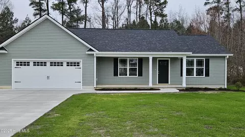 201 Gordon Rd, Clinton, NC 28328