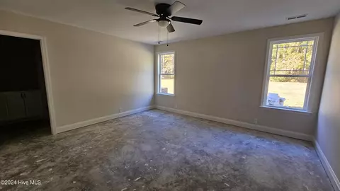 201 Gordon Rd, Clinton, NC 28328 photo 12