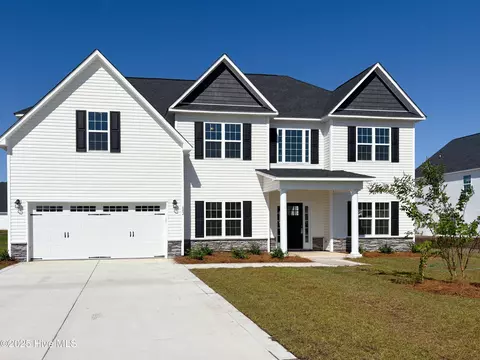 602 Carmel Dr, Sneads Ferry, NC 28460