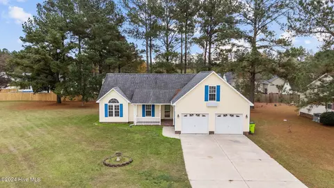 101 Holly Berry Rd, New Bern, NC 28560