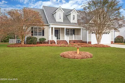 393 Branchwood Dr, Winterville, NC 28590