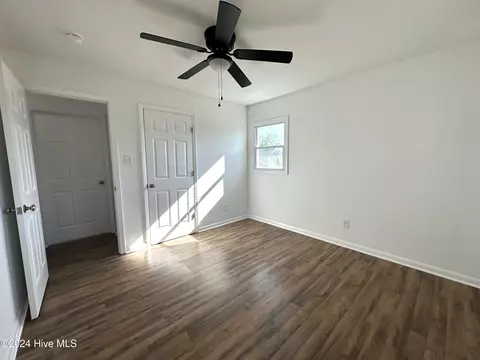 Bedroom - 116 Kellumtown Rd, Hubert, NC 28539 photo 2 of 4