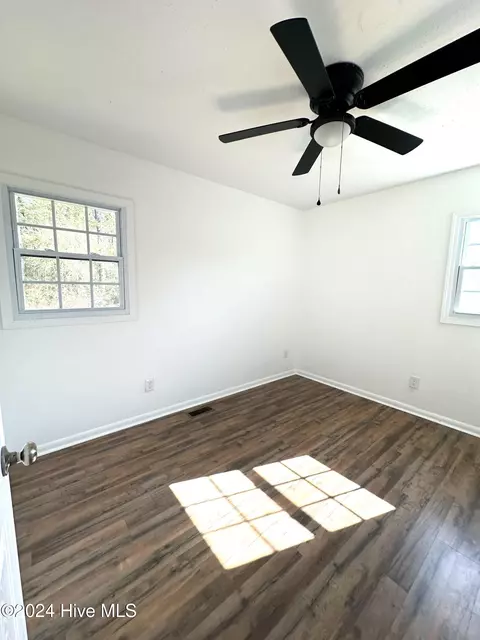 Bedroom - 116 Kellumtown Rd, Hubert, NC 28539 photo 3 of 4