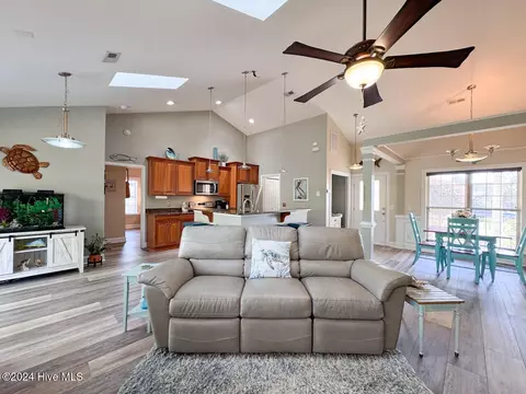 Living - 107 Bristle Cone Ct, Hampstead, NC 28443 photo 5 of 6