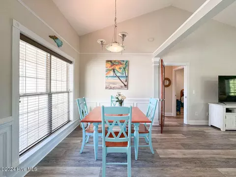 Dining - 107 Bristle Cone Ct, Hampstead, NC 28443 photo 3 of 3