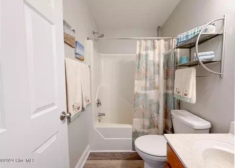 Bath - 107 Bristle Cone Ct, Hampstead, NC 28443 photo 6 of 6