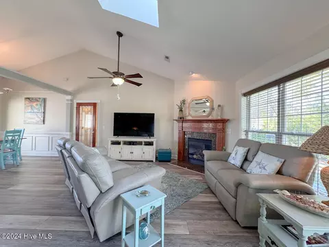 Living - 107 Bristle Cone Ct, Hampstead, NC 28443 photo 1 of 6