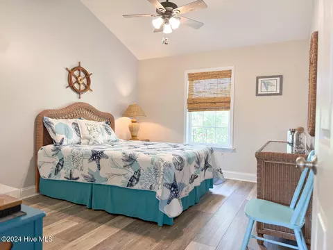 Bedroom - 107 Bristle Cone Ct, Hampstead, NC 28443 photo 2 of 7
