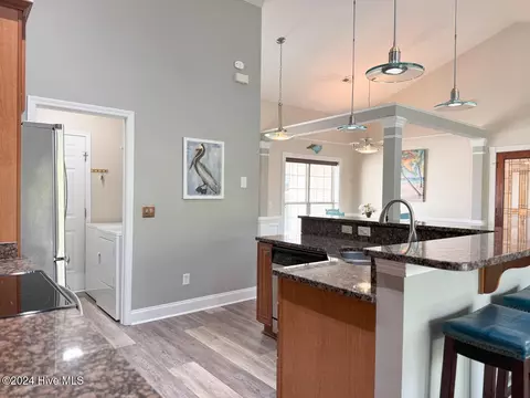 Kitchen - 107 Bristle Cone Ct, Hampstead, NC 28443 photo 5 of 13