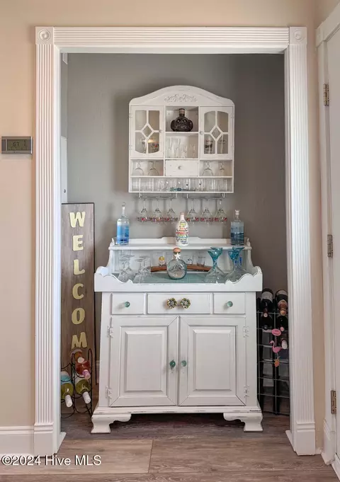 Entry Way - 107 Bristle Cone Ct, Hampstead, NC 28443 photo 3 of 5