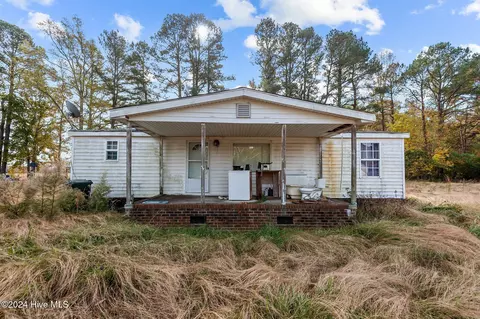 52 Classic Rd, Plymouth, NC 27962