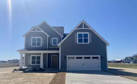2764 Frances Ct, Grimesland, NC 27837