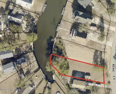 105 King Ct, Kill Devil Hills, NC 27948 photo 2