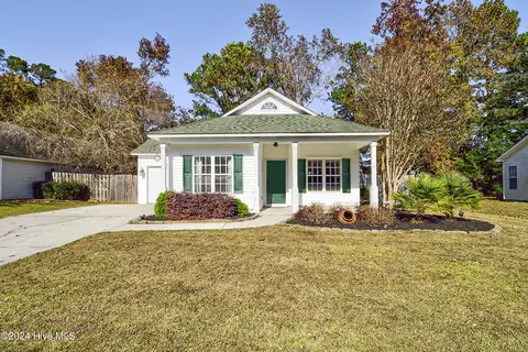 8589 Orchard Loop Rd, Leland, NC 28451