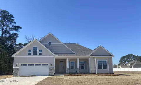 1079 Buckley Dr, Grimesland, NC 27837