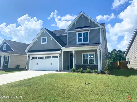 2772 Longleaf Pine Cir, Leland, NC 28451