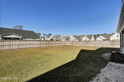 Exterior - 14 Viona Ln, Hampstead, NC 28443 photo 6 of 8