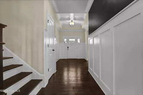 Entry Way - 14 Viona Ln, Hampstead, NC 28443 photo 2 of 3