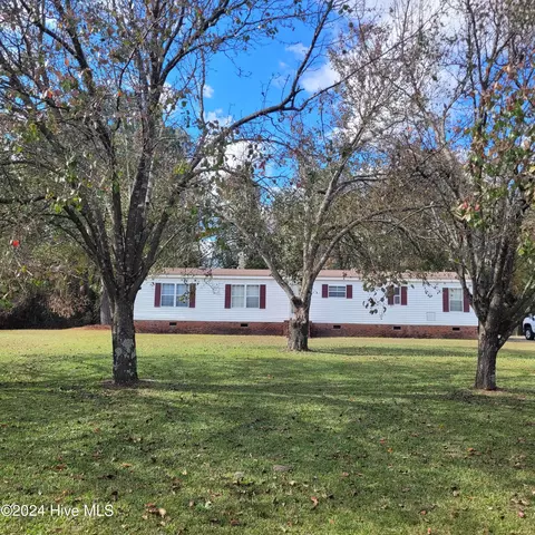105 Eagle Ridge Dr, Dudley, NC 28333