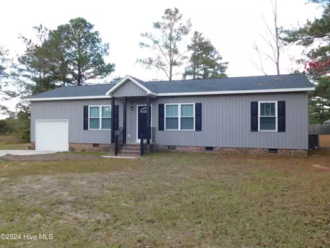 12521 Mckinnon Dr, Laurinburg, NC 28352