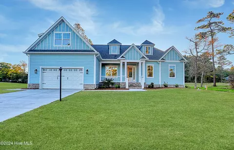 115 Genoes Point Rd SW, Supply, NC 28462